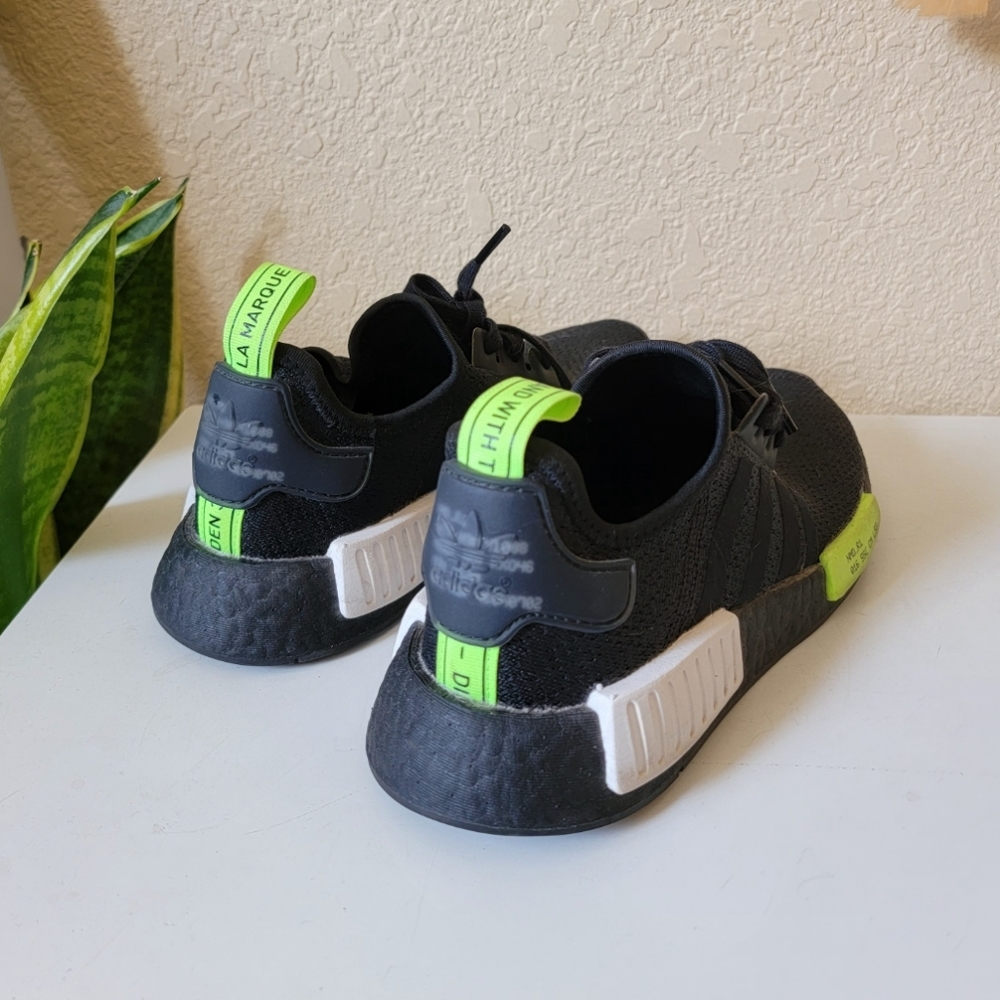 Adidas Nmd_r1 Core Black/Green Size 6 - image 3